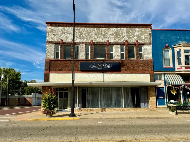 $319,000 | 902 North Main Street, Princeton, IL 61356