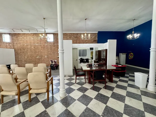 $319,000 | 902 North Main Street, Princeton, IL 61356