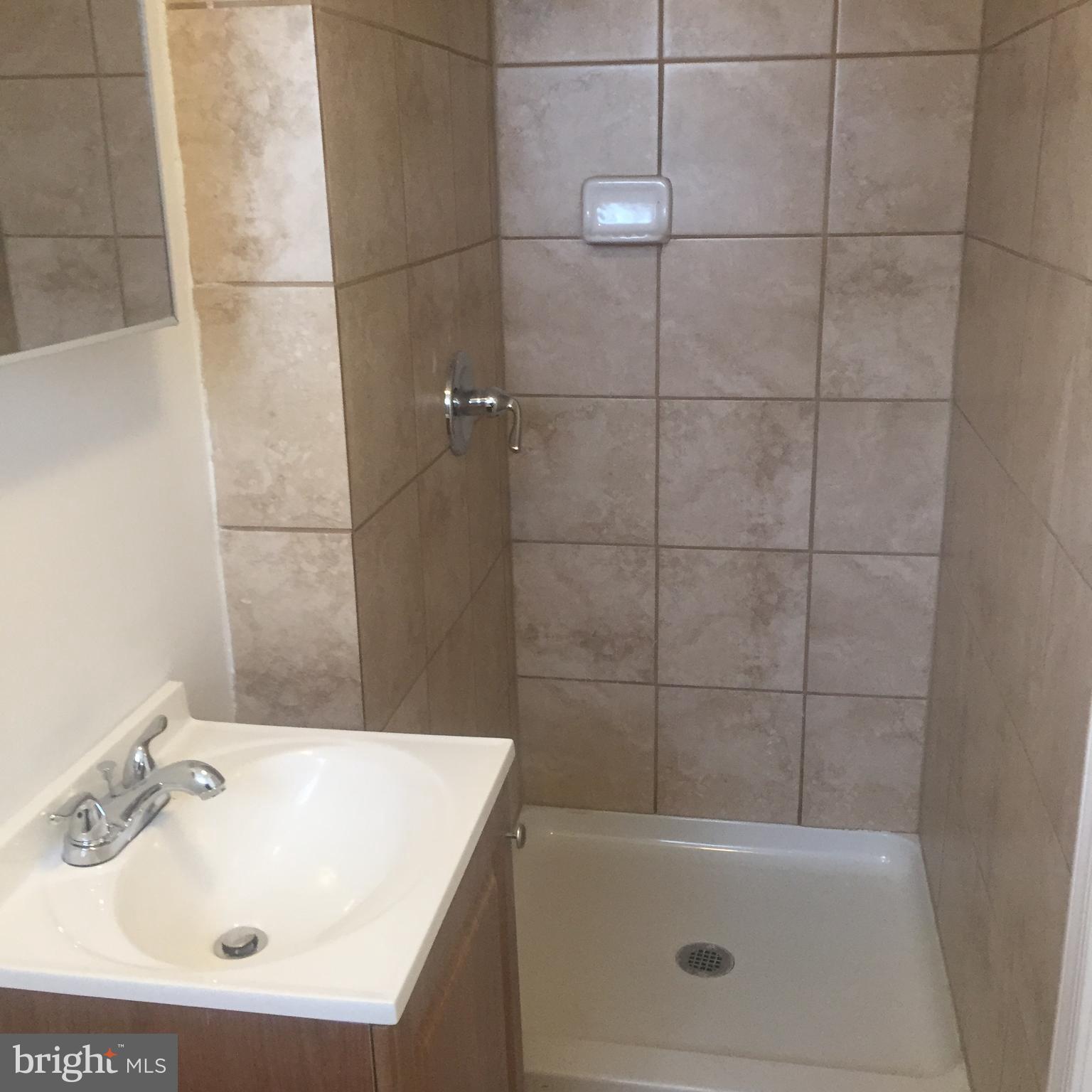 1221 Newfield Road Baltimore, MD 21207 - Photo 20 of 26 BATHROOM