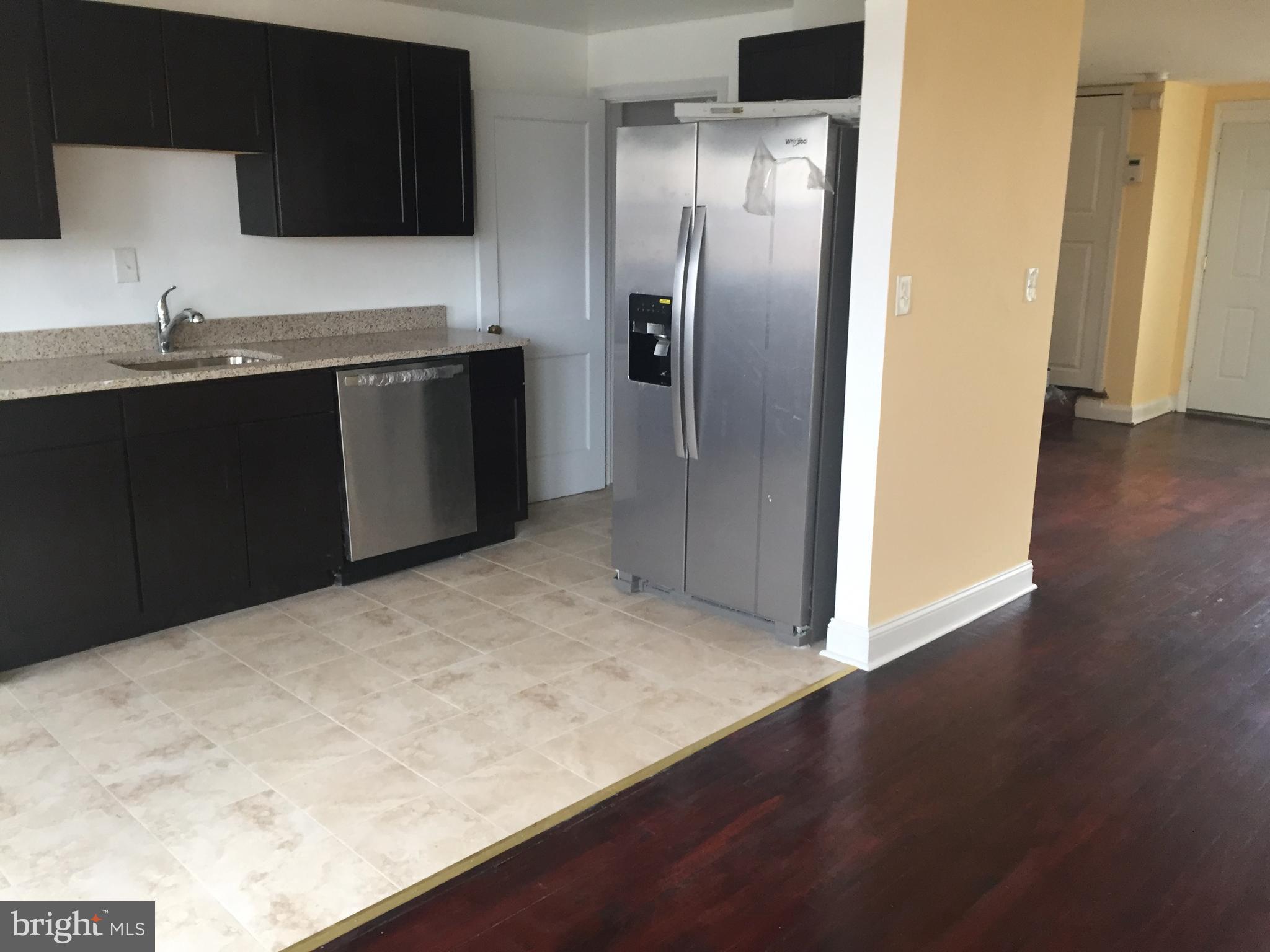1221 Newfield Road Baltimore, MD 21207 - Photo 9 of 26 KITCHEN
