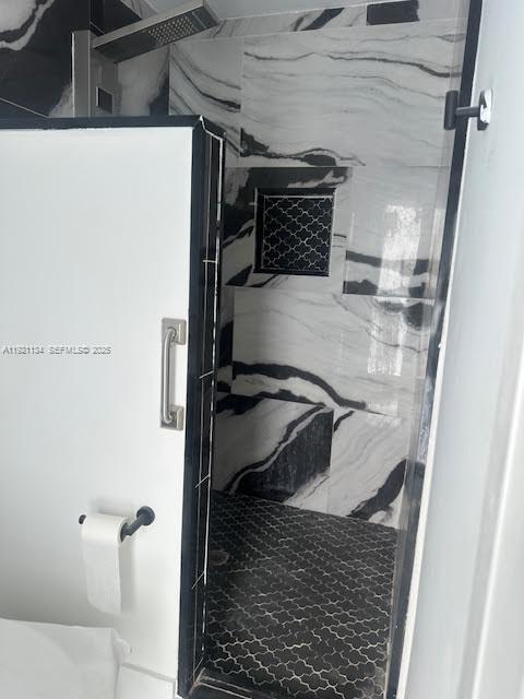 2220 Southwest 67th Way Miramar, FL 33023 - Photo 8 of 13 a bathroom with a sink