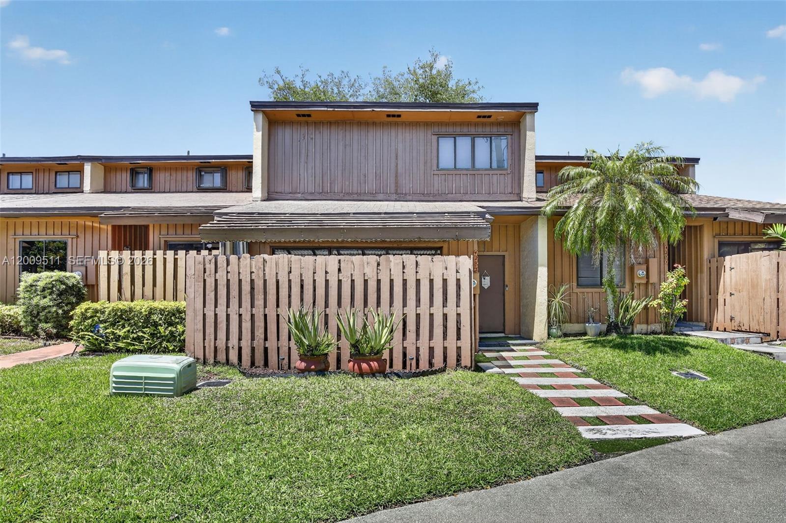 4283 South Pine Island Road Davie, FL 33328 - Photo 3 of 58