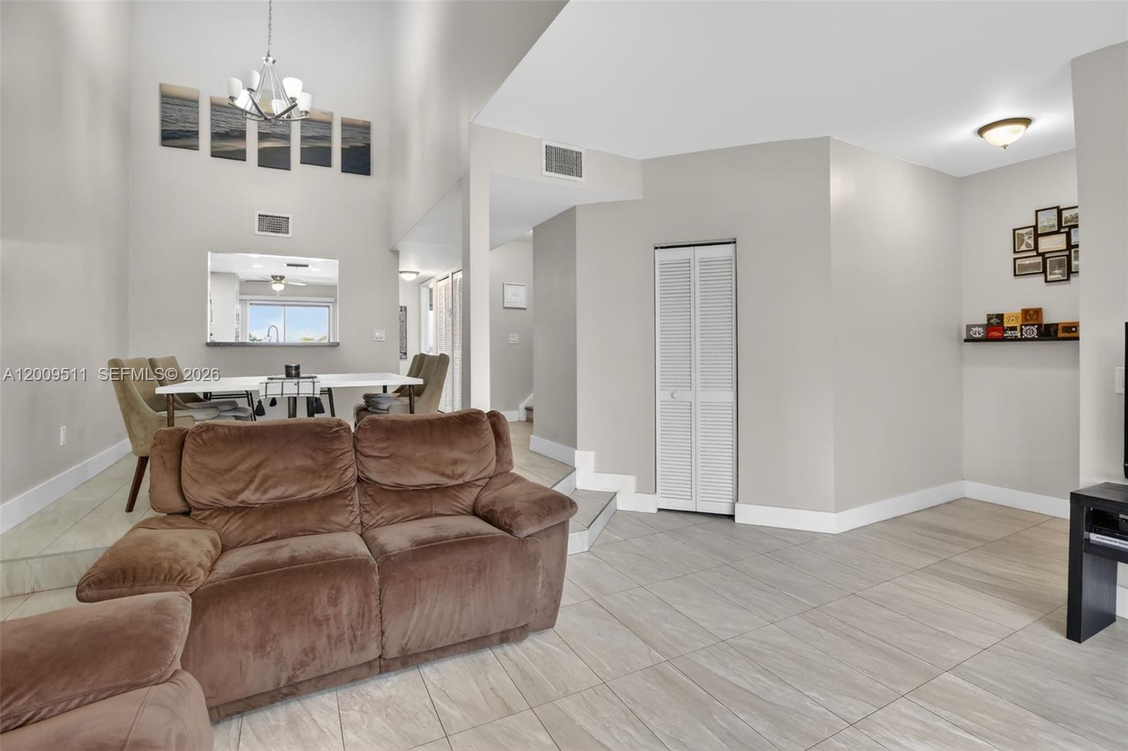4283 South Pine Island Road Davie, FL 33328 - Photo 7 of 58