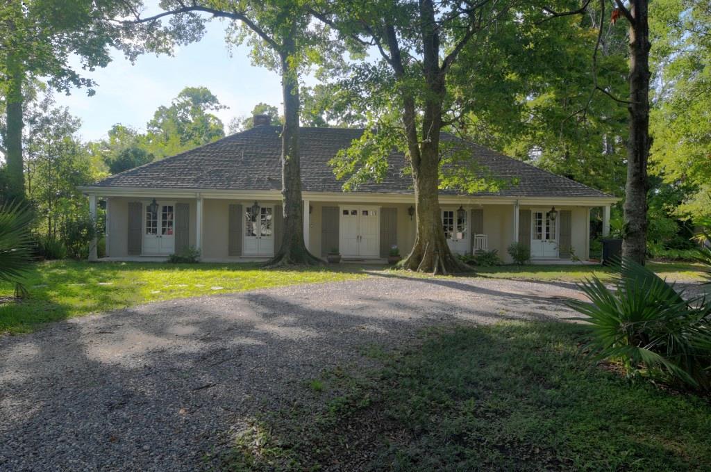 330 Citrus Road River Ridge, LA 70123 - Photo 1 of 13