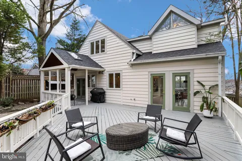 $2,175,000 | 5045 Cathedral Avenue Northwest, Washington, DC 20016