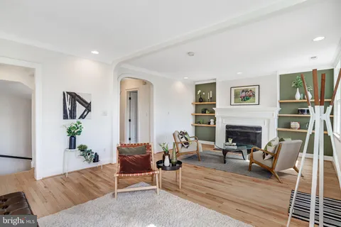 $2,175,000 | 5045 Cathedral Avenue Northwest, Washington, DC 20016