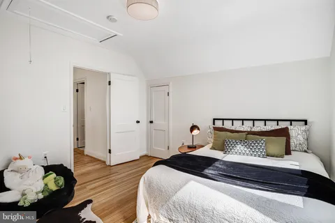 $2,175,000 | 5045 Cathedral Avenue Northwest, Washington, DC 20016