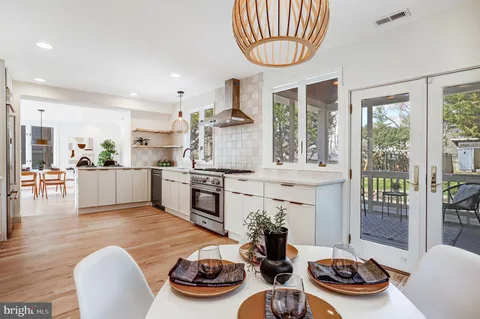 $2,175,000 | 5045 Cathedral Avenue Northwest, Washington, DC 20016