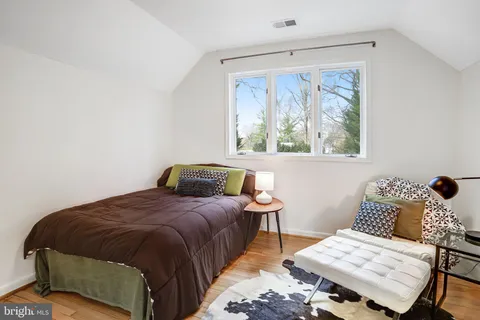 $2,175,000 | 5045 Cathedral Avenue Northwest, Washington, DC 20016