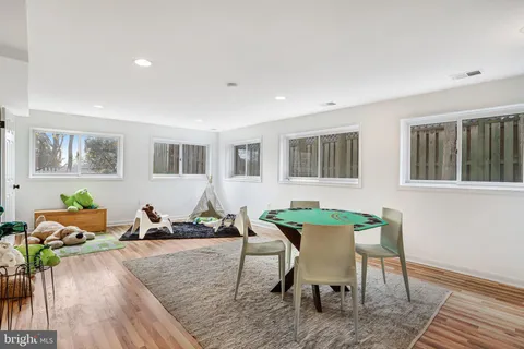 $2,175,000 | 5045 Cathedral Avenue Northwest, Washington, DC 20016
