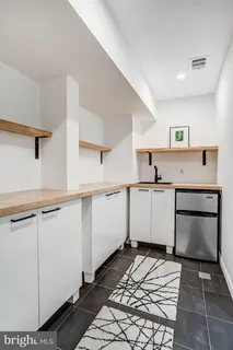 $2,175,000 | 5045 Cathedral Avenue Northwest, Washington, DC 20016