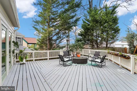 $2,175,000 | 5045 Cathedral Avenue Northwest, Washington, DC 20016