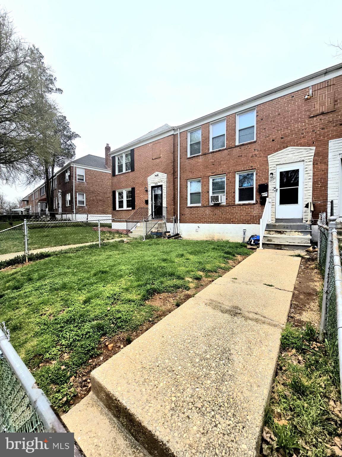 4020 Edgewood Road, Unit 2 Baltimore, MD 21215 - Photo 11 of 13 Fenced front yard