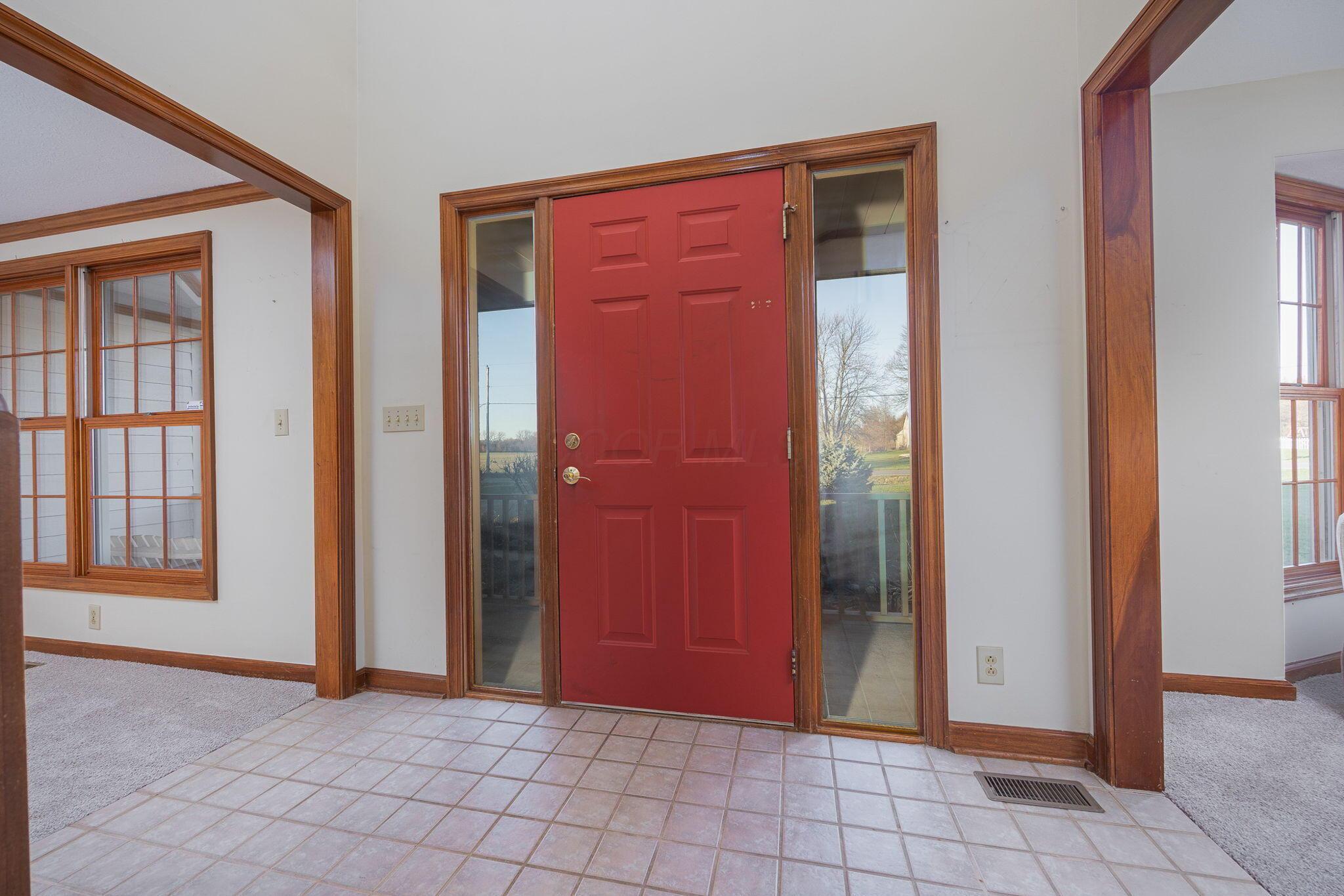 13521 Palmer Road Southwest Etna, OH 43068 - Photo 4 of 50 Front Entry