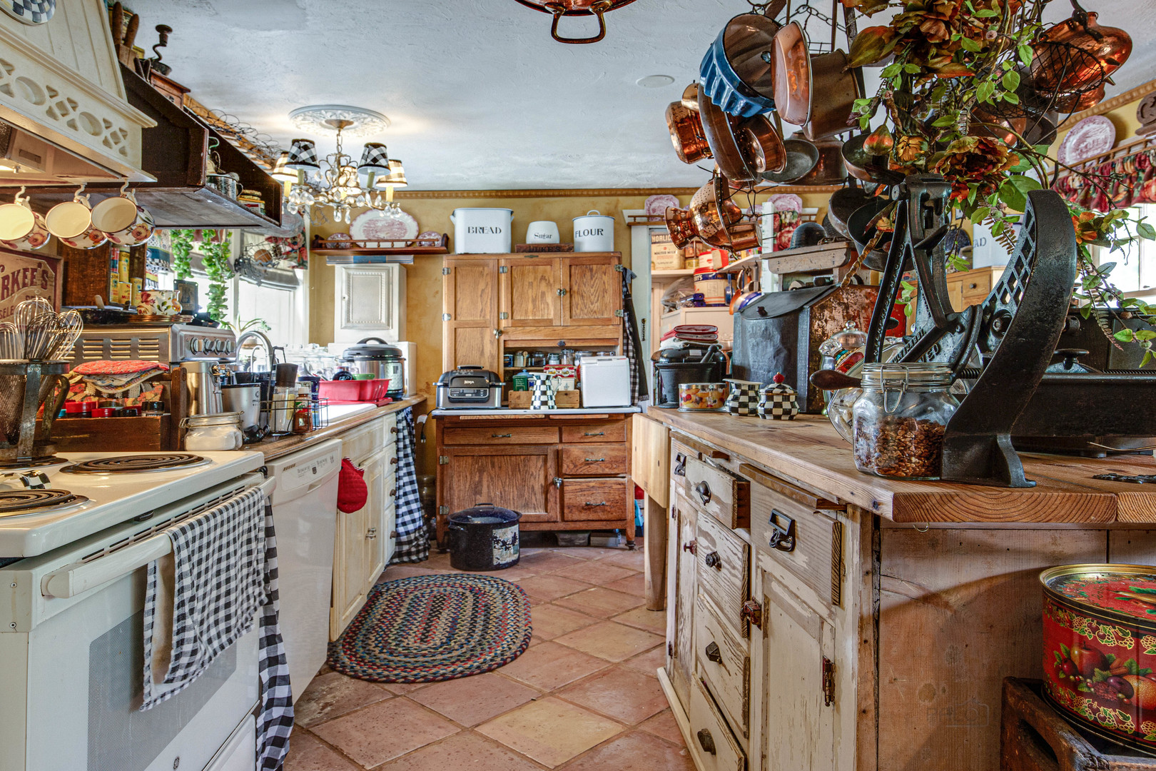 5905 Hillside Road Crystal Lake, IL 60012 - Photo 18 of 65