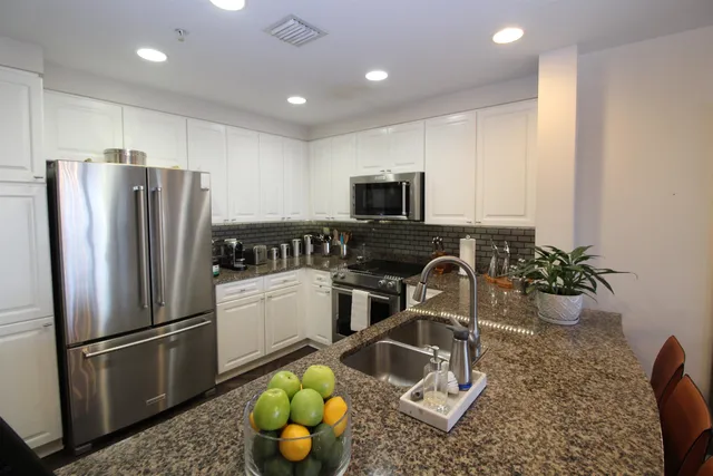 $415,000 | 121 North Monroe Street, Unit 7007, Tallahassee, FL 32301