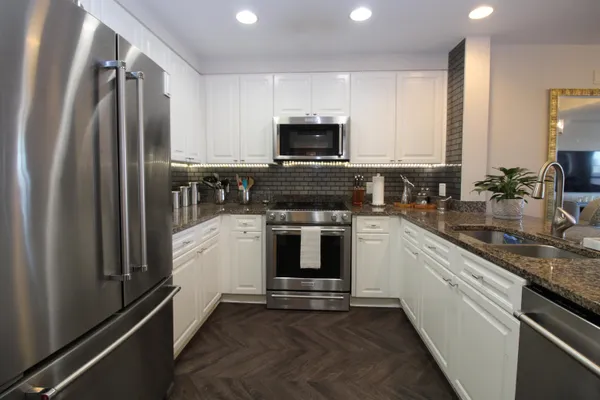 $415,000 | 121 North Monroe Street, Unit 7007, Tallahassee, FL 32301