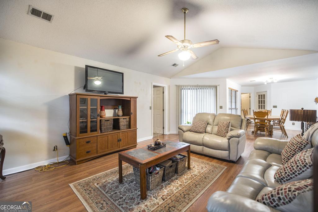 5158 Bowman Road Macon, GA 31210 - Photo 12 of 30