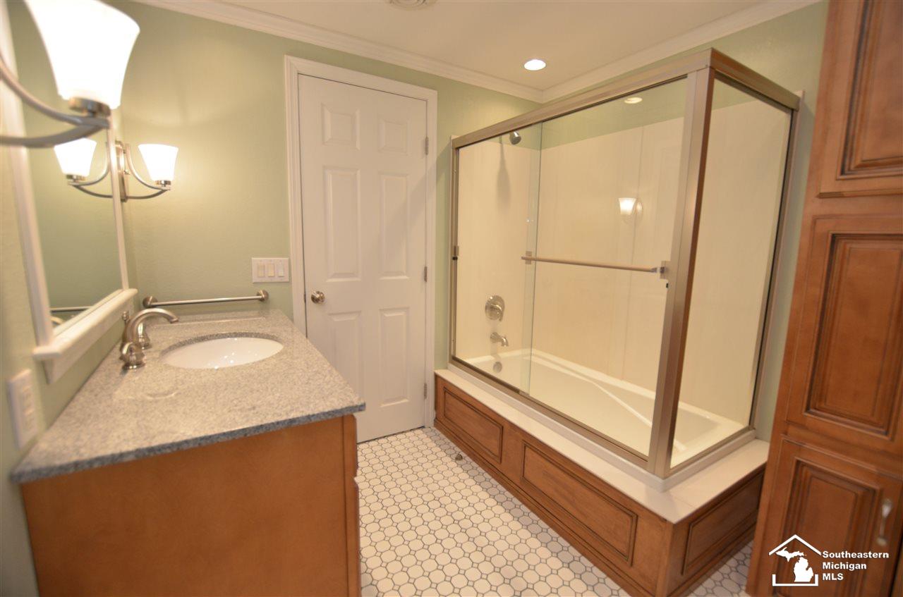 3749 West Erie Road Temperance, MI 48182 - Photo 39 of 45 Gallery Image 39