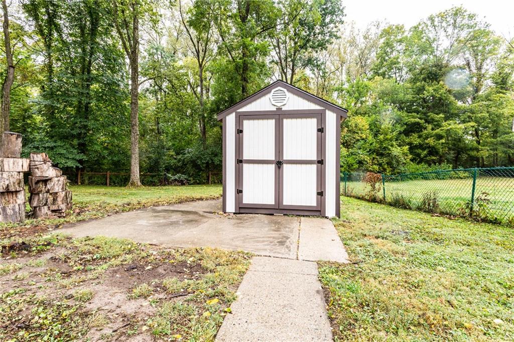 4906 Guion Road Indianapolis, IN 46254 - Photo 22 of 23 Gallery Image 22