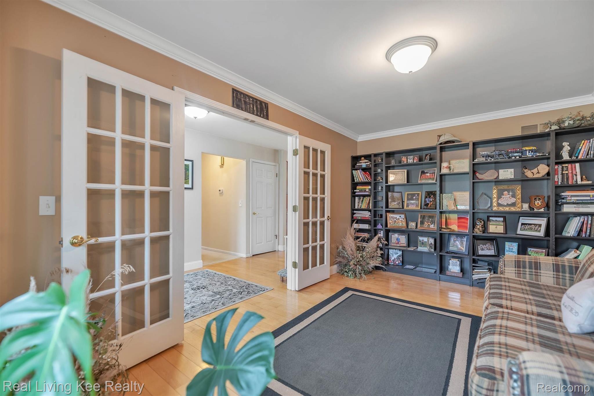 1175 Greenleaf Drive Rochester, MI 48309 - Photo 5 of 47 11-1175 Greenleaf Dr-WindowStill-Real-Estate-Photography-11.jpg