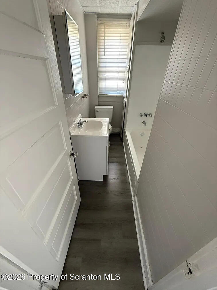 214 South Sumner Avenue, Unit 2 Scranton, PA 18504 - Photo 4 of 6 IMG_8317