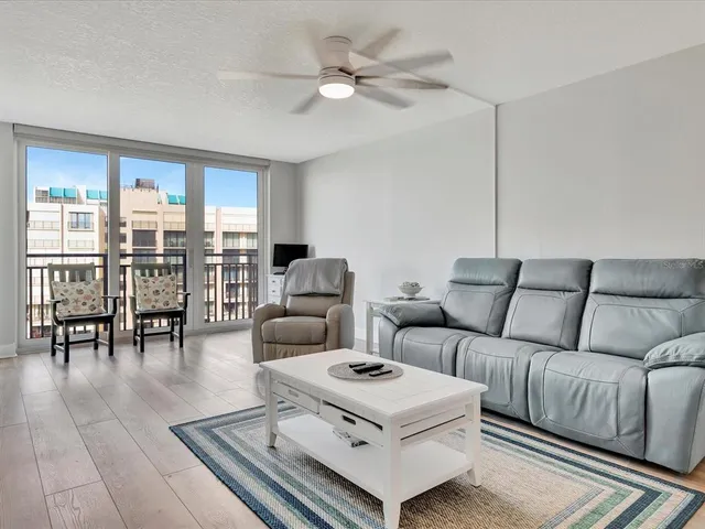 $3,800 | 1430 Gulf Boulevard, Unit 612, Clearwater Beach, FL 33767