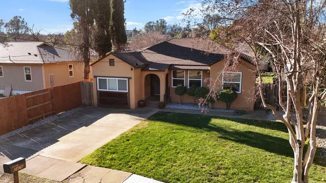 $315,000 | 2476 California Street, Redding, CA 96001