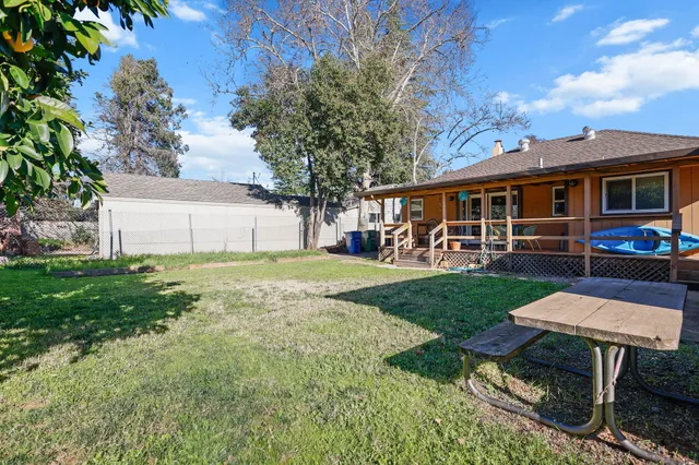 $315,000 | 2476 California Street, Redding, CA 96001