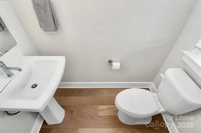 $3,000 | 338 East Cama Street, Charlotte, NC 28217