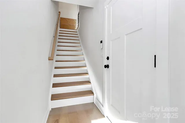 $3,000 | 338 East Cama Street, Charlotte, NC 28217