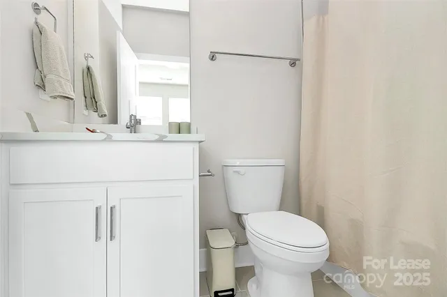 $3,000 | 338 East Cama Street, Charlotte, NC 28217