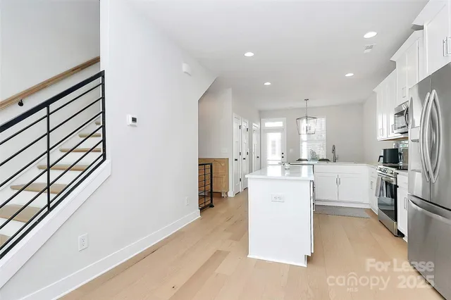 $3,000 | 338 East Cama Street, Charlotte, NC 28217