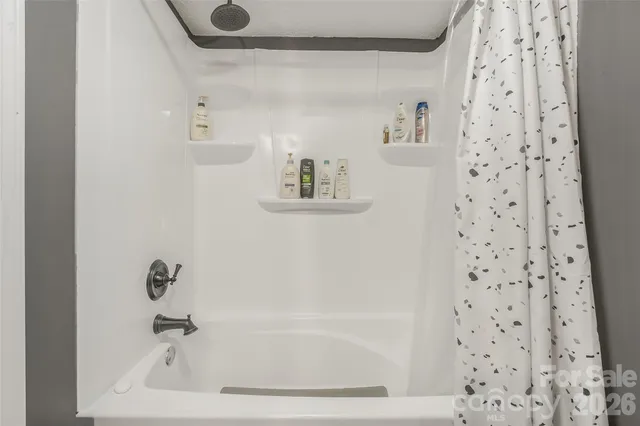 a bathroom with bathtub