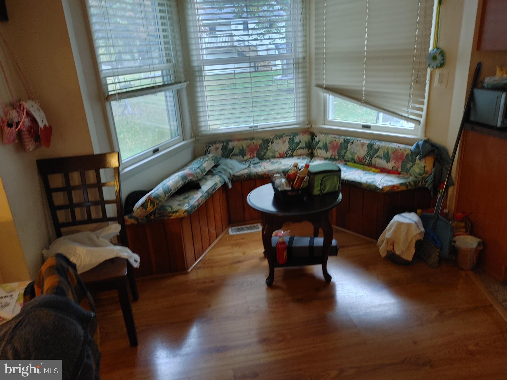 53 Jennings Road Manahawkin, NJ 08050 - Photo 4 of 9