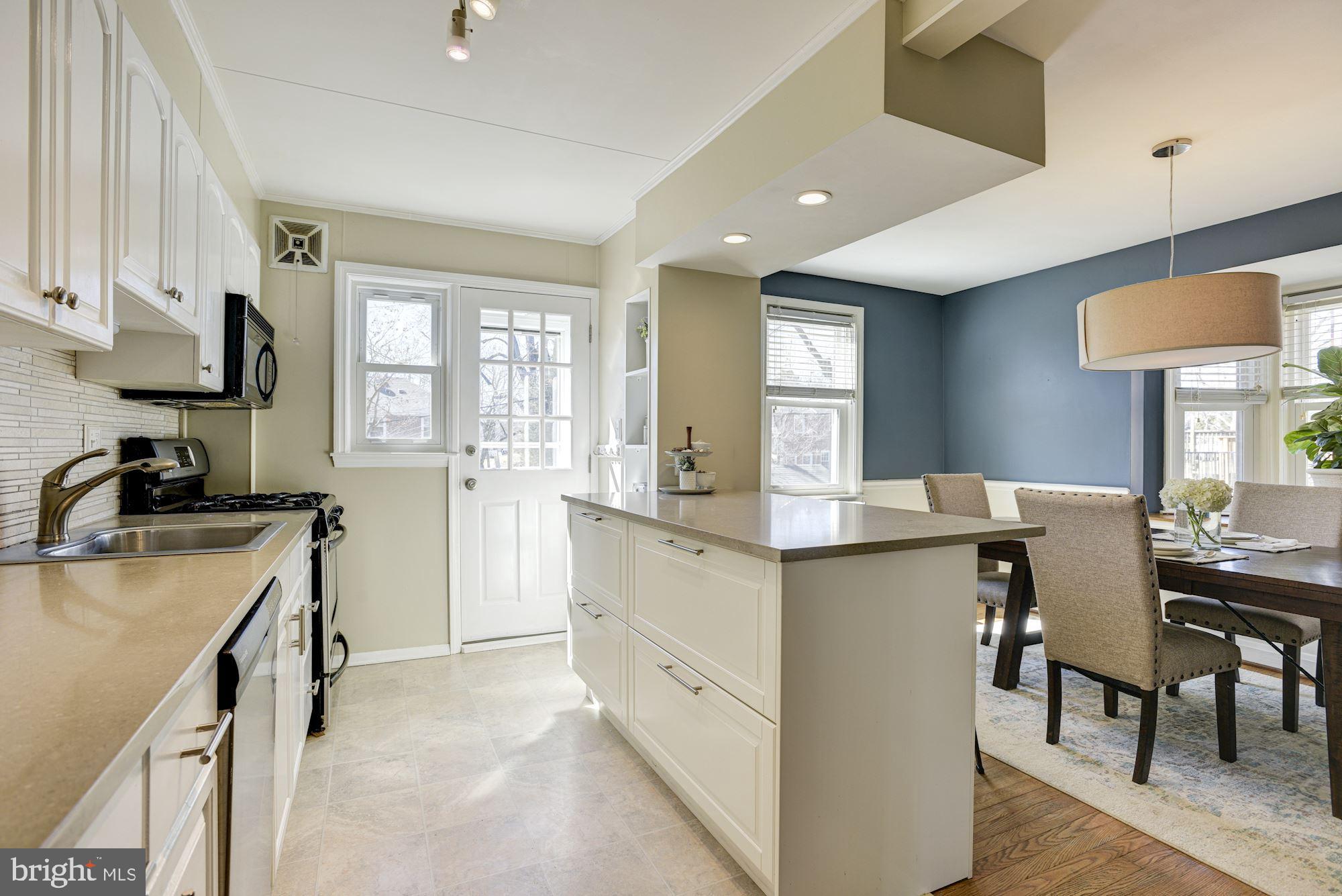 1627 Hardwick Road Towson, MD 21286 - Photo 11 of 32 Kitchen