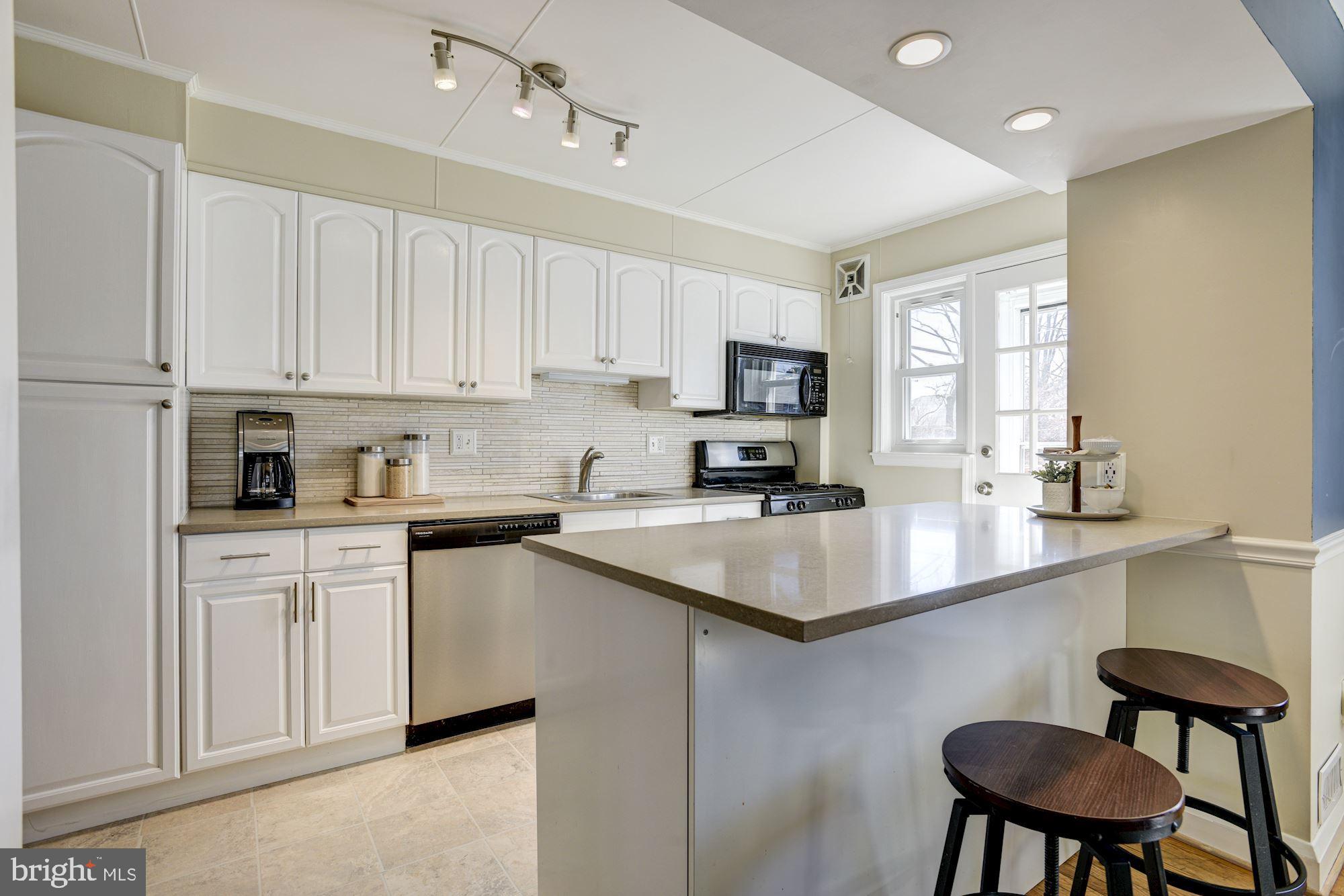 1627 Hardwick Road Towson, MD 21286 - Photo 10 of 32 Kitchen