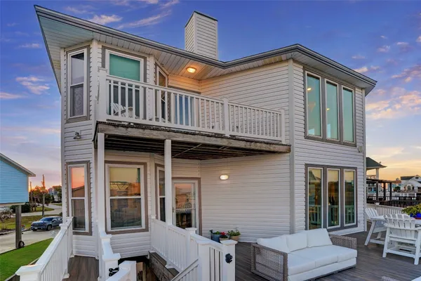 $4,950 | 1834 Tiki Drive, Tiki Island, TX 77554