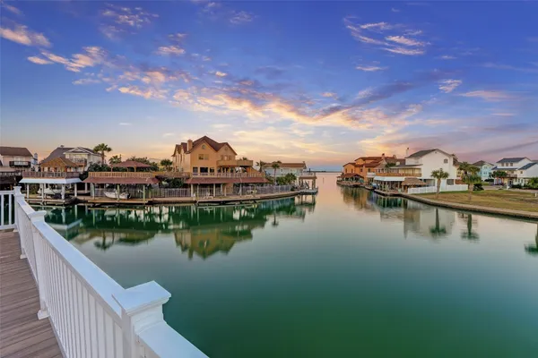 $4,950 | 1834 Tiki Drive, Tiki Island, TX 77554