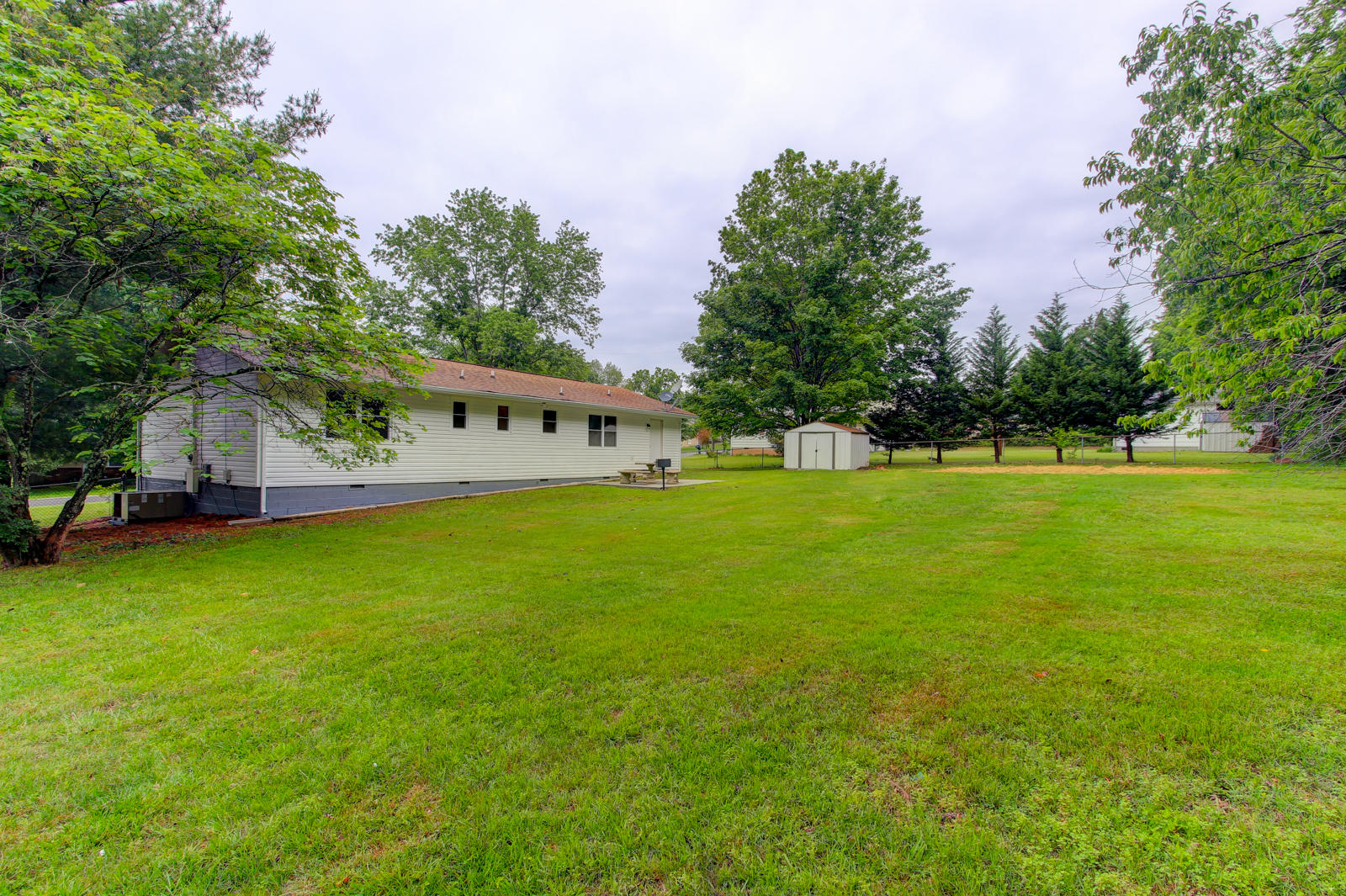 2116 Curving Road Knoxville, TN 37912 - Photo 19 of 20 Positive Perceptions (20)