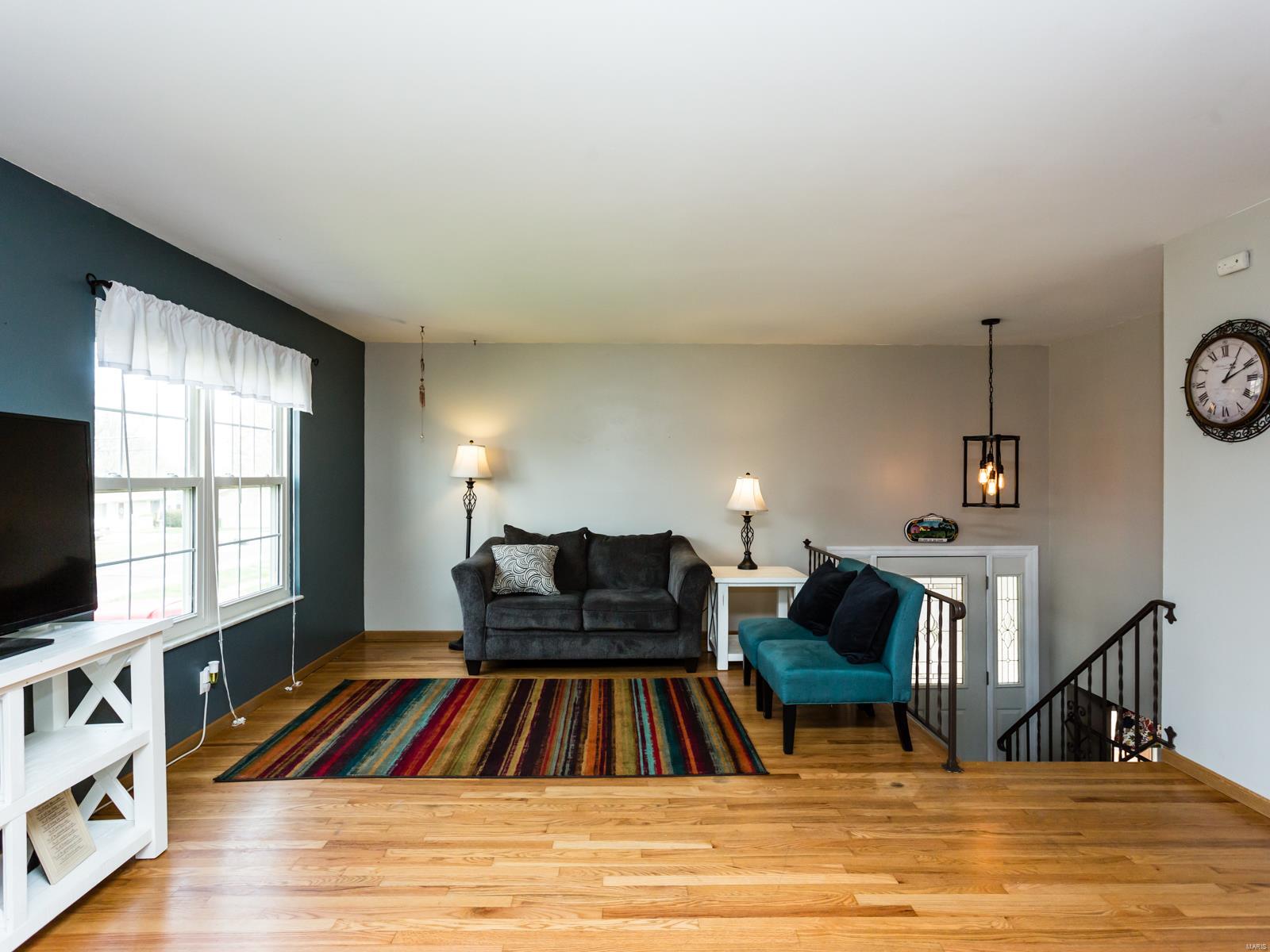 2706 Yaeger Road St. Louis, MO 63129 - Photo 4 of 31 Gallery Image 4