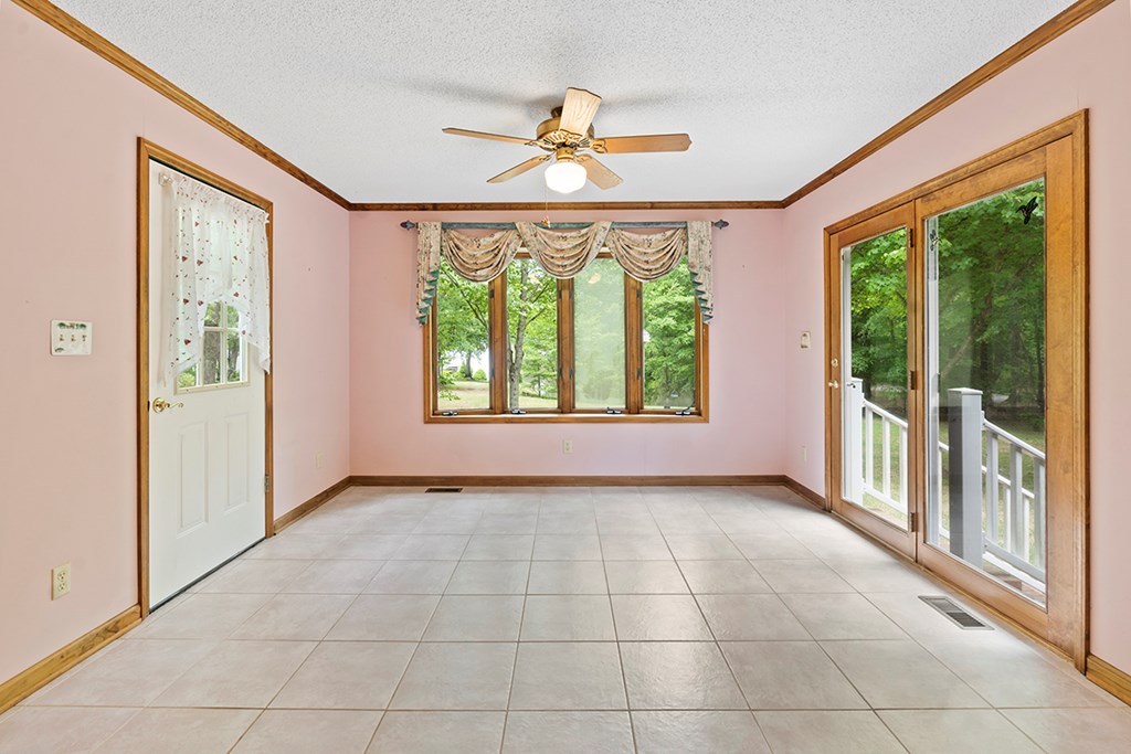 3060 Scurry Island Road Chappells, SC 29037 - Photo 11 of 22