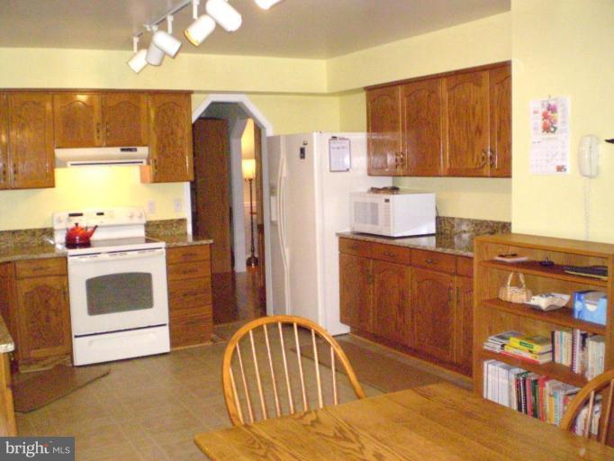 10540 Wicomico Ridge Road Charlotte Hall, MD 20622 - Photo 5 of 30 Kitchen #2