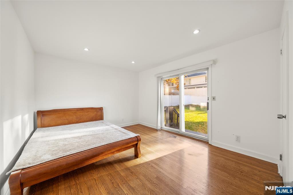 636 Elm Avenue Ridgefield, NJ 07657 - Photo 13 of 27