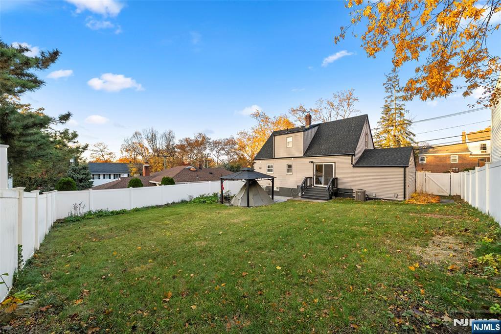 636 Elm Avenue Ridgefield, NJ 07657 - Photo 27 of 27