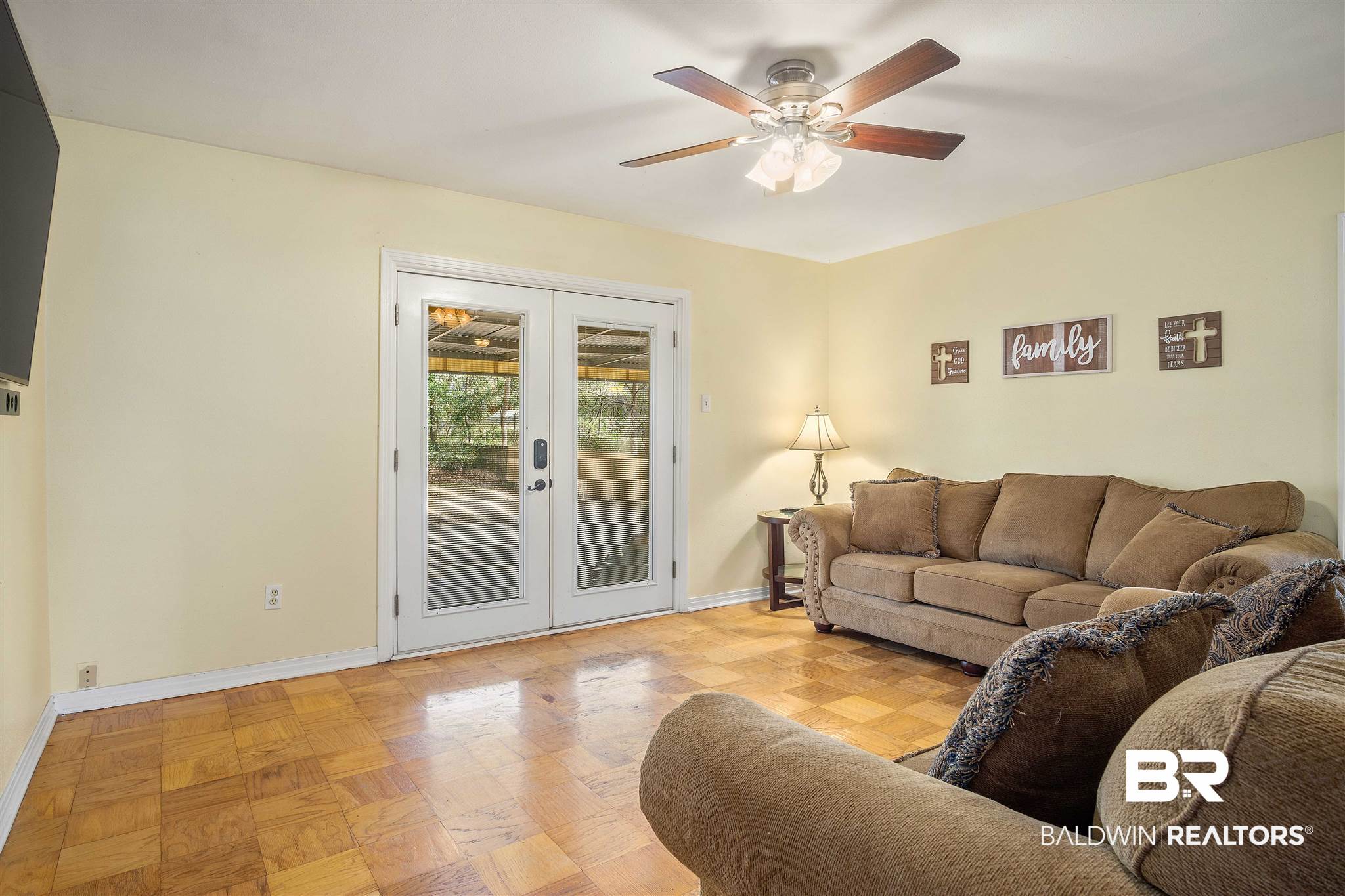 1574 Dover Street Mobile, AL 36618 - Photo 5 of 25
