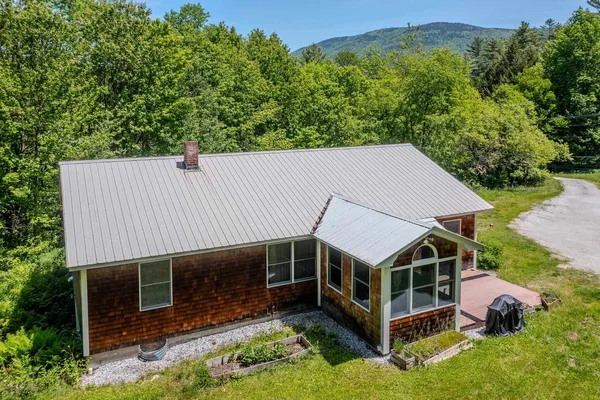 $489,000 | 494 West River Street, Londonderry, VT 05155