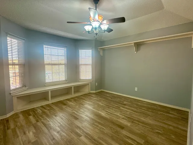 $1,900 | 6720 10th Street, Lubbock, TX 79416