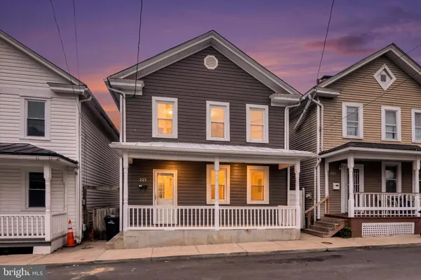 $289,000 | 323 Fairview Avenue, Winchester, VA 22601