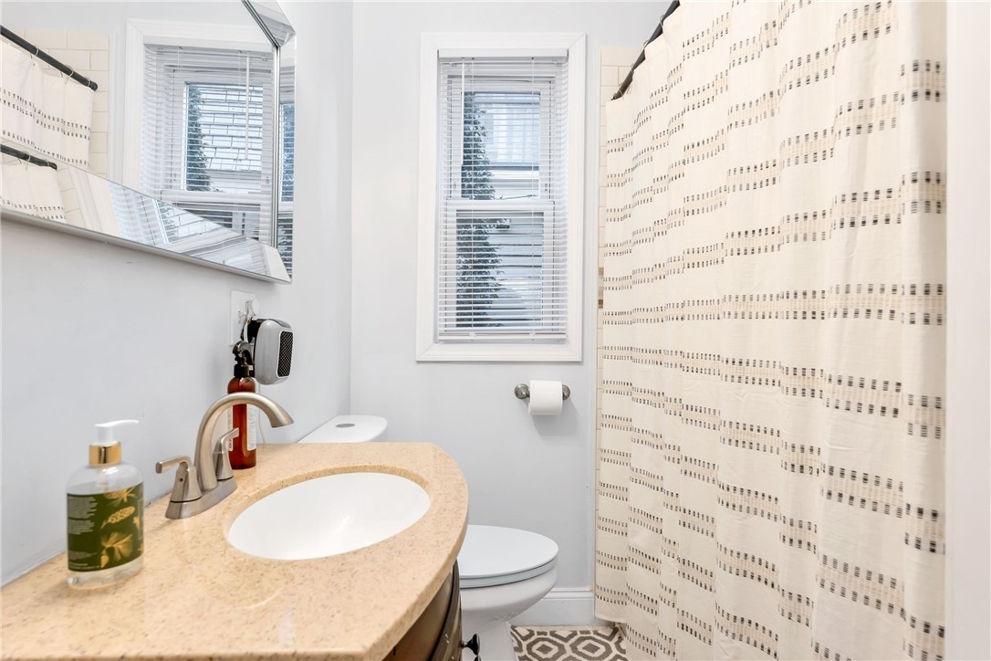 90 University Avenue Providence, RI 02906 - Photo 16 of 41